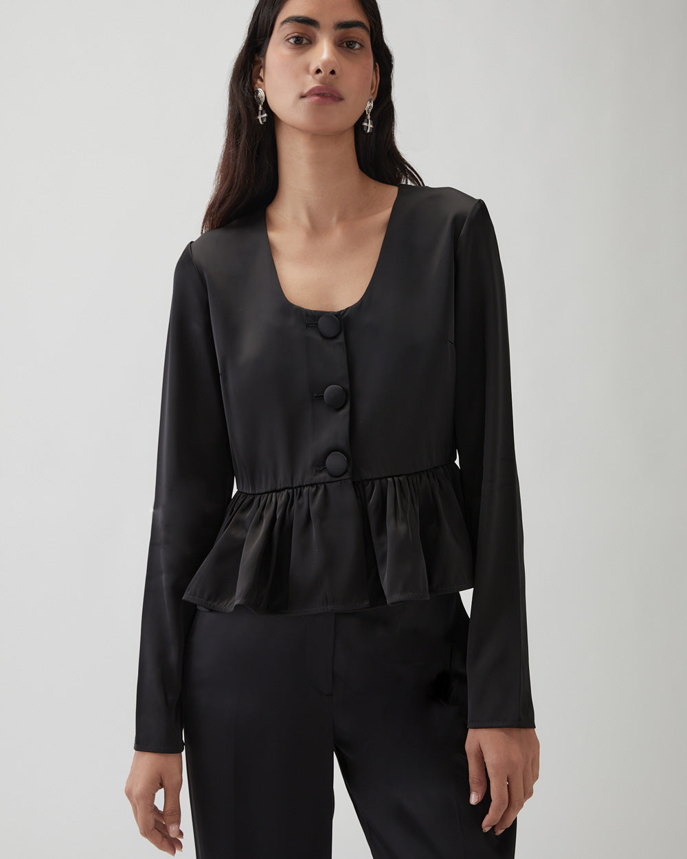 TOPS – REJINA PYO
