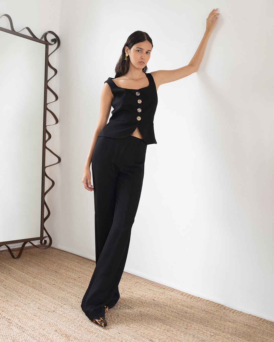 Eunice Vest Crepe Twill Viscose Black – REJINA PYO