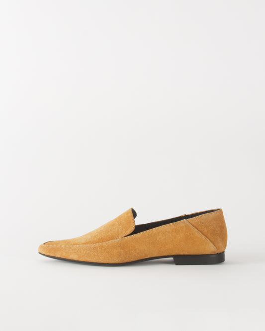 Pointed Loafer Suede Tan