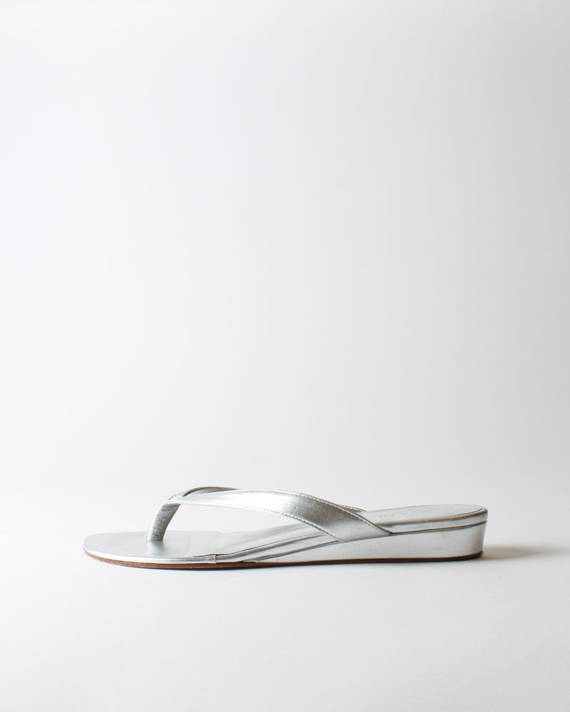 Wedge Thong Leather Metallic Silver