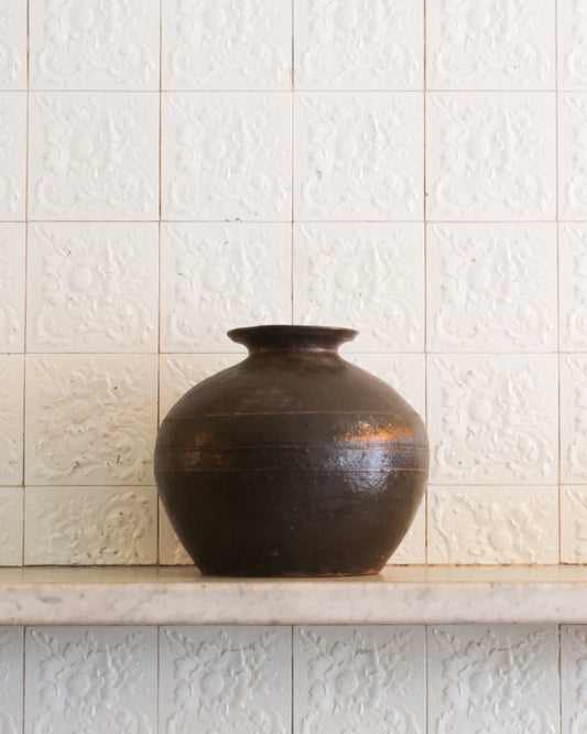 Antique Korean fermentation jar