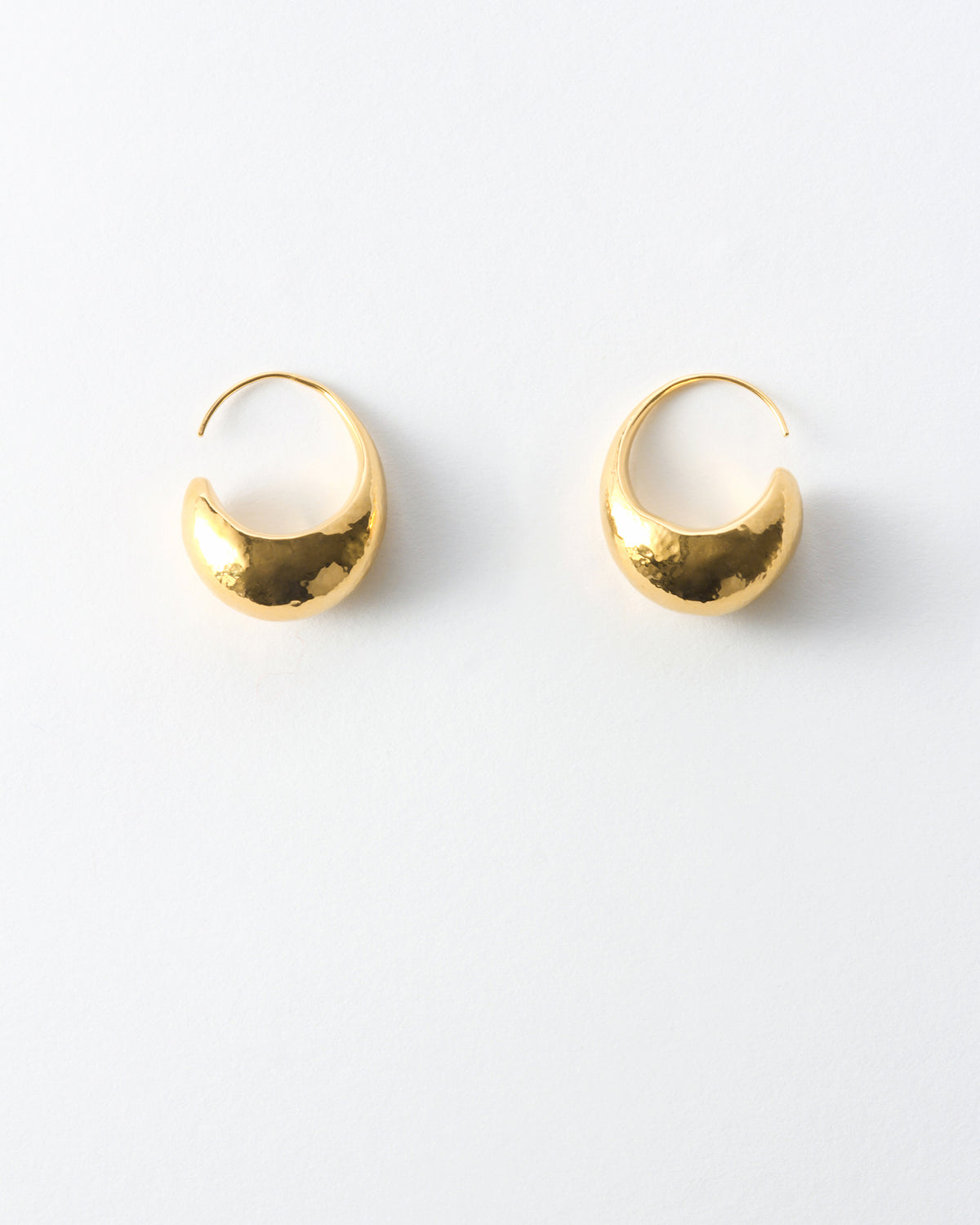 Curved Hoops Gold Plated – REJINA PYO