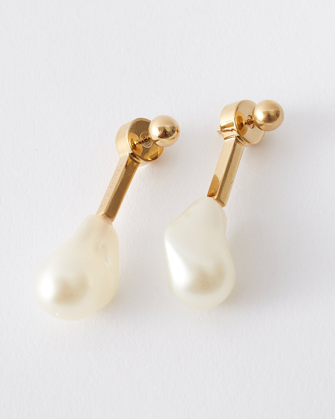 Reverse Droplet Earrings Glass Pearl Gold